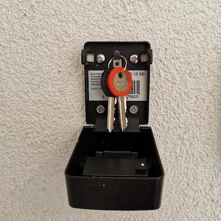 Paola No Contact Check In Apartment *