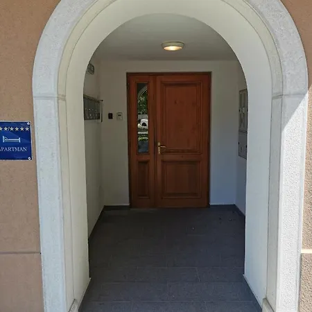 Apartment Paola No Contact Check In *